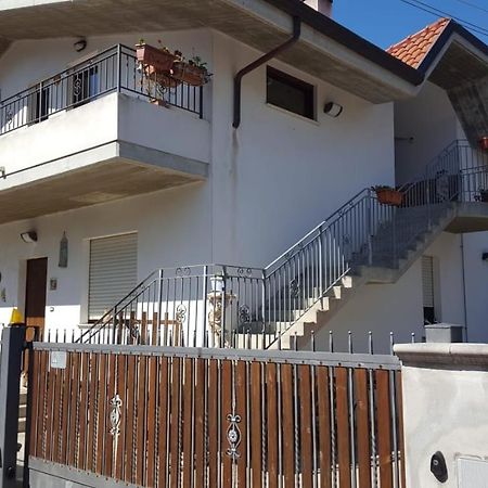 La Casa Di Cindy Villa Montesilvano Marina Exteriör bild